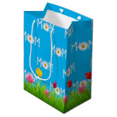 Sac Cadeau Moyen Maman Daisy avec Tulips (Devant Angle)