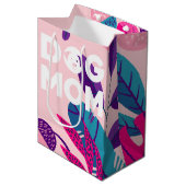 Sac Cadeau Moyen Maman de chien, Fleurs roses et Feuilles (Devant Angle)