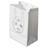 Sac Cadeau Moyen Mariage Élégant Chic Moderne Simple Chic Monogramm (Dos Angle)