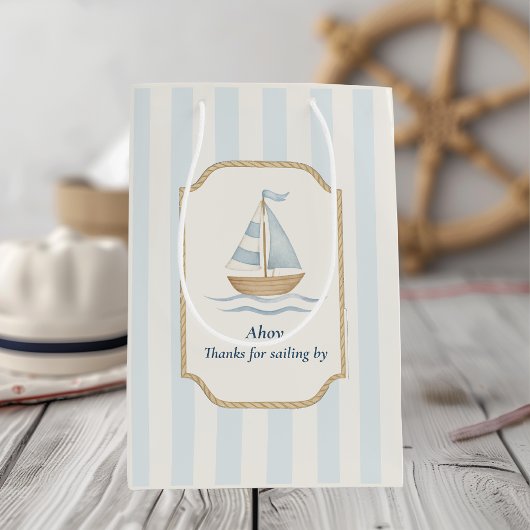 Sac Cadeau Moyen Merci de Sailing By | Bateau à voile bleu Pastel