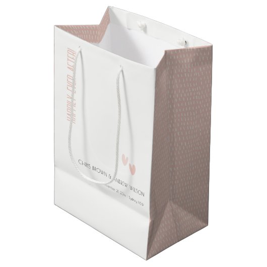 Sac Cadeau Moyen Minimal Élégant Pastel Dusky Pink Hearts Mariage (Devant Angle)