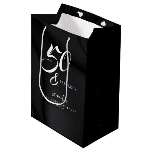 Sac Cadeau Moyen Modern Elegant Black White Fifty Fabulous Birthday (Devant Angle)