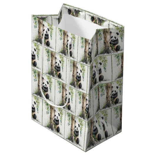 Sac Cadeau Moyen Motif d'aquarelle Panda Bear (Devant Angle)