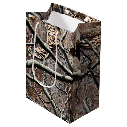 Sac Cadeau Moyen Motif de la chasse au camouflage 8 (Devant Angle)