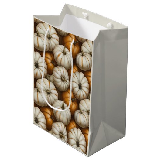 Sac Cadeau Moyen Motif de récolte Citrouille d'automne | Automne Ru (Devant Angle)