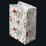 Sac Cadeau Moyen Noël botanique chic blanc élégant<br><div class="desc">. Conçu dans des couleurs de Noël intemporelles de rouge riche, de vert vif et d'ivoire élégant, ce sac respire le charme des vacances. L'arrière - plan blanc personnalisé ajoute une touche de sophistication, rendant votre cadeau vraiment remarquable. Ce sac cadeau polyvalent est la touche finale parfaite à tout cadeau,...</div>