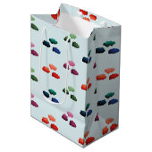 Sac Cadeau Moyen Nuages multicolores à l'aquarelle (Devant Angle)