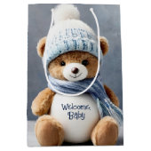 Sac Cadeau Moyen Ours En Conflit Avec Écharpe Et Casquette (Devant)