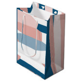 Sac Cadeau Moyen Peachy rose bleu et blanc Abstrait (Devant Angle)