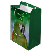 Sac Cadeau Moyen Perroquet vert sévère Macaw Personnalisé (Devant Angle)