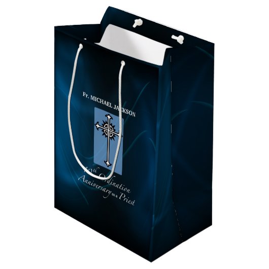 Sac Cadeau Moyen Personnaliser, 10e anniversaire d'Ordination du pr (Devant Angle)