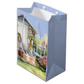 Sac Cadeau Moyen Peter the Rabbit Garden Shed (Devant Angle)