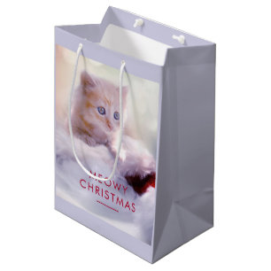 Sac Cadeau Moyen Petit Kitten reposant sur un chapeau de Noël Meowy