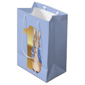 Sac Cadeau Moyen Pierre le lapin Or No 1 Premier anniversaire bleu (Devant Angle)