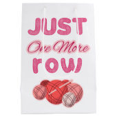 Sac Cadeau Moyen Pink Just One More Row Knitting (Dos)