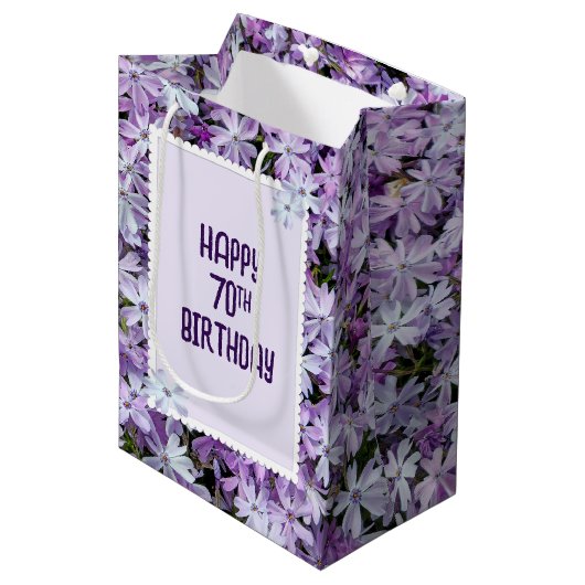 Sac Cadeau Moyen Purple Phlox Pour 70e Anniversaire (Devant Angle)