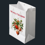 Sac Cadeau Moyen Red Christmas Baubles avec Holly Festive<br><div class="desc">Sac cadeau avec une illustration de style vintage. 3 boules de Noël rouges entourées de saints verts et de baies. Design rétro élégant.</div>