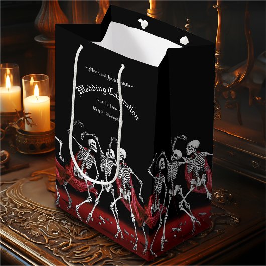 Sac Cadeau Moyen Red Death Dancing Skeletons Mariage gothique