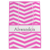 Sac Cadeau Moyen Rose vif et blanc rayé en chevron (Dos)
