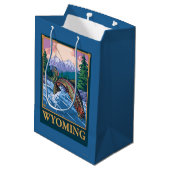 Sac Cadeau Moyen Scène de pêche de mouche - Wyoming (Dos Angle)