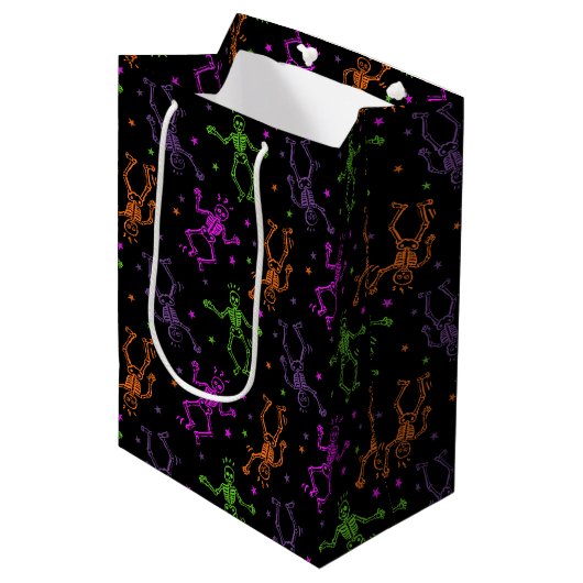 Sac Cadeau Moyen Skeletons de danse d'Halloween (Devant Angle)