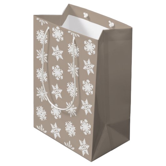 Sac Cadeau Moyen Snowflakes Ikat - Taupe tan et blanc (Dos Angle)