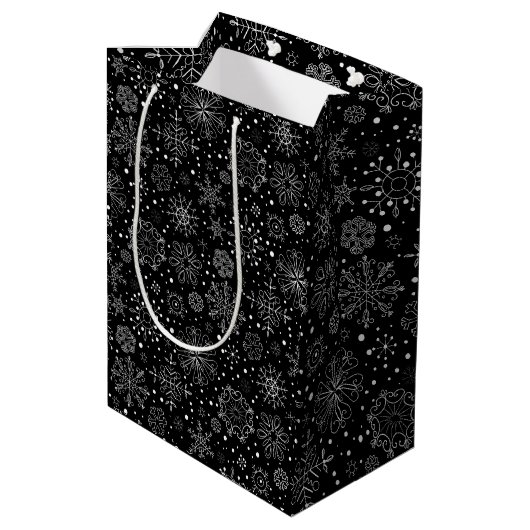 Sac Cadeau Moyen Snowflakes Motif Noir Et Blanc (Dos Angle)