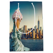 Sac Cadeau Moyen Statue de la Liberté avec Anniversaire de crème gl (Devant)