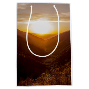 Sac Cadeau Moyen Sunset Over Mountains