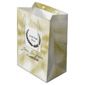 Sac Cadeau Moyen Texture dorée de logo élégant (Dos Angle)