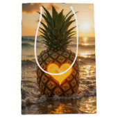 Sac Cadeau Moyen Valentine Heart Carved In a Beached Pineapple (Devant)