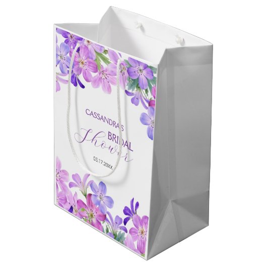 Sac Cadeau Moyen Violet Geranium Fleurs Mariage (Dos Angle)