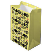 Sac Cadeau Moyen Voitures de course et de sport automobile pour lui (Devant Angle)