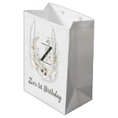 Sac Cadeau Moyen Z initial avec fleur de couleur douce (Dos Angle)