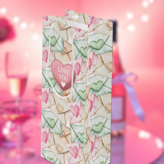 Sac Cadeau Pour Bouteille Envelopes et cœurs de la Saint-Valentin