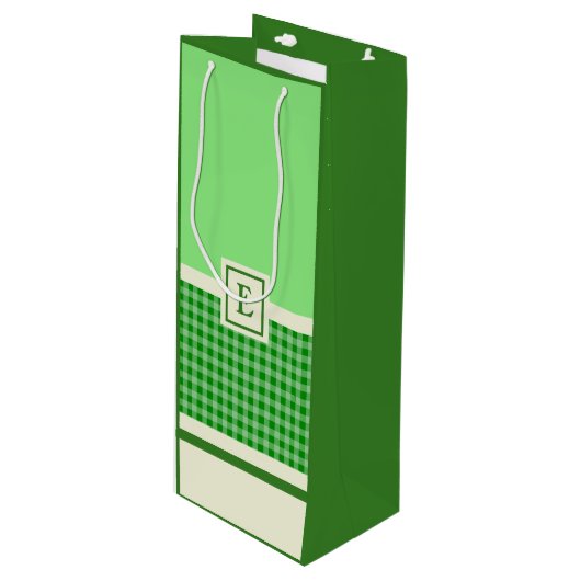 Sac Cadeau Pour Bouteille Monogramme de chèque vert moderne (Devant Angle)