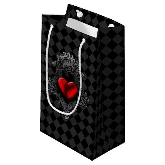 Sac cadeau Red Goth Heart (Devant Angle)