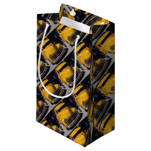 Sac classique de cadeau de voiture pour lui (Devant Angle)