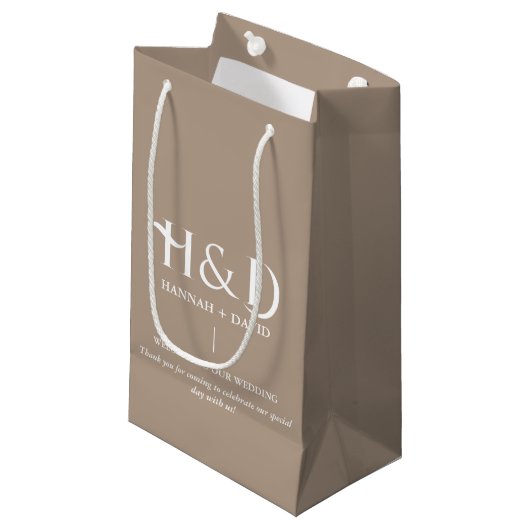 Sac de bienvenue Taupe Monogram Mariage (Devant Angle)