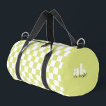 Sac De Sport À damiers Monogramme de signature rétro<br><div class="desc">Faites une déclaration audacieuse avec notre sac à dos personnalisé, avec une impression de damier rétro vibrante personnalisée avec vos initiales monogrammes et le nom du script de signature. Fabriqué à partir de matériaux durables, ce sac offre un espace suffisant pour tous vos besoins essentiels tout en présentant votre style...</div>