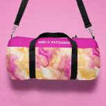 Sac De Sport Aquarelle Motif en marbre liquide Nom personnalisé<br><div class="desc">Aquarelle Motif en marbre liquide Nom personnalisé Duffle Sac de sport Sac de sport Duffle Sac dispose d'une aquarelle orange et rose motif en marbre liquide de l'aquarelle. Personnalisé avec votre nom. Fait un grand cadeau pour l'anniversaire, Noël, les vacances, la fête des mères et de retour à l'école. Parfait...</div>