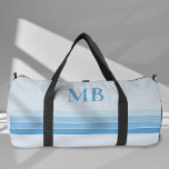 Sac De Sport Élégant Bleu Retro Stripes Monogramme<br><div class="desc">Elégante Bleu Retro Stripes Monogram Duffle Sac. Créez votre propre sac à dos personnalisé avec des initiales personnalisées</div>