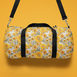 Sac De Sport Fleurs Jaunes Faux Rebrodé Flore<br><div class="desc">Fleurs Jaunes Faux Brodé Floral Pattern Duffle Bag présente un motif floral jaune imitation broderie élégant. Ajoutez votre monogramme,  nom ou texte personnalisé pour un cadeau fabuleux pour votre famille et vos amis. Créé par Evco Studio www.zazzle.com/store/evcostudio</div>