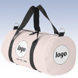 Sac De Sport Logo Texte promotionnel Business Blush Pink<br><div class="desc">Ajoutez votre propre logo et du texte personnalisé à cette conception. Nom de votre entreprise, slogan, site Web ou numéro de téléphone. Minimaliste et professionnel. Idéal pour un produit promotionnel pour vos employés, employés, clients et clients. Idéal pour les salons, les voyages, les événements d'entreprise ou sportifs et les cadeaux....</div>