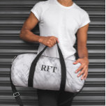 Sac De Sport Monogramme classique élégant en marbre<br><div class="desc">Cette conception peut être personnalisée dans la zone fournie en modifiant la photo et/ou le texte. Vous pouvez également le customiser en cliquant sur Personnaliser ce Modèle, puis en choisissant l'option cliquer pour customiser et supprimer ou modifier la couleur de l'arrière - plan, ajouter du texte, modifier la couleur ou...</div>