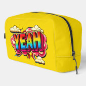 Sac de toilette jaune YEAH. (Coin droit)