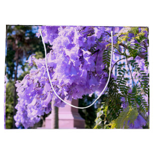 Sac en papier de l'arbre à cloche mauve