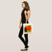 Sac fourre-tout avec le Zinnia rouge (Devant (modèle))