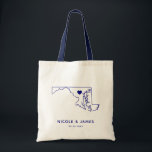 Sac Fourre-tout, carte d'accueil de mariage du<br><div class="desc">Épouser le sac bienvenu de cadeau comportant le graphique de carte. Vos invités aimeront vérifier dans leur hôtel et trouver ce fourre-tout rempli de festins les attendant. Vous pouvez placer le coeur à l'emplacement de votre grand jour utilisant la "personnaliser plus loin" comportez.</div>