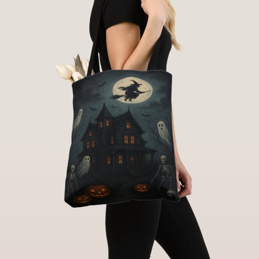 Sac fourre-tout de maison hantée d'Halloween (De près)